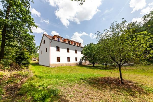 Predaj domu 1.009 m², pozemek 3.687 m², K Borovíčku, Praha, Praha Predaj domu 1.009 m², pozemek 3.687 m², K Borovíčku, Praha, Praha