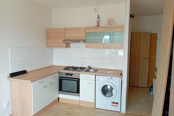 Prenájom bytu 1-izbový 33 m², Kmochova, Ústí nad Labem Prenájom bytu 1-izbový 33 m², Kmochova, Ústí nad Labem