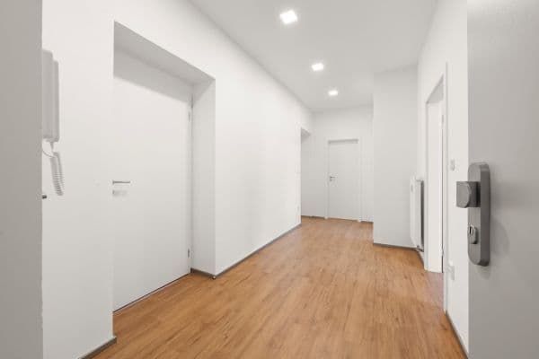 Predaj bytu 3-izbový 108 m², Resslova, Hradec Králové Predaj bytu 3-izbový 108 m², Resslova, Hradec Králové