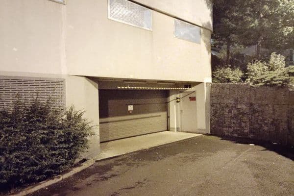 Prenájom garáže 19 m², Pelušková, Praha Prenájom garáže 19 m², Pelušková, Praha