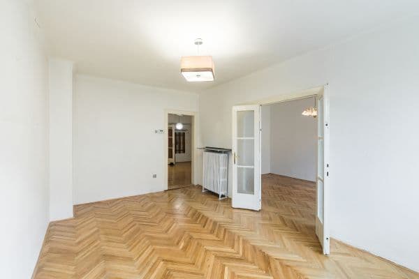 Predaj bytu 3-izbový 96 m², Vinohradská, Predaj bytu 3-izbový 96 m², Vinohradská,