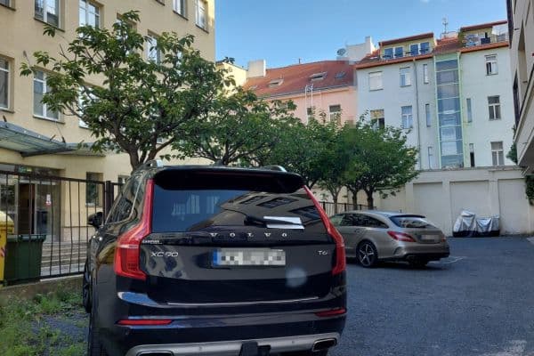 Prenájom garáže 12 m², Hlavní město Praha Prenájom garáže 12 m², Hlavní město Praha