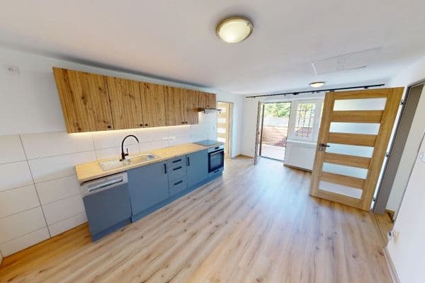 Prenájom bytu 3-izbový 108 m², Fibichova, Příbram Prenájom bytu 3-izbový 108 m², Fibichova, Příbram