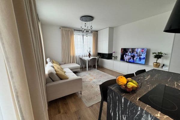 Predaj bytu 3-izbový 78 m², Zadunajská cesta, Petržalka Predaj bytu 3-izbový 78 m², Zadunajská cesta, Petržalka