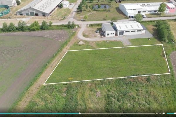 Predaj pozemku 1.933 m², Sokoleč Predaj pozemku 1.933 m², Sokoleč