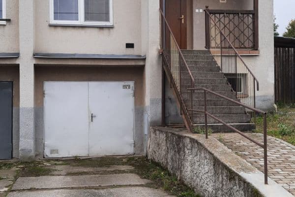 Prenájom bytu 4-izbový 126 m², Jihlávka, Kraj Vysočina Prenájom bytu 4-izbový 126 m², Jihlávka, Kraj Vysočina