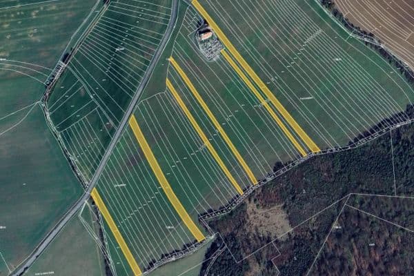 Predaj pozemku 20.175 m², Roštín, Zlínský kraj Predaj pozemku 20.175 m², Roštín, Zlínský kraj