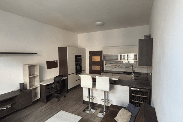 Prenájom bytu 2-izbový 55 m², Březinova, Praha Prenájom bytu 2-izbový 55 m², Březinova, Praha
