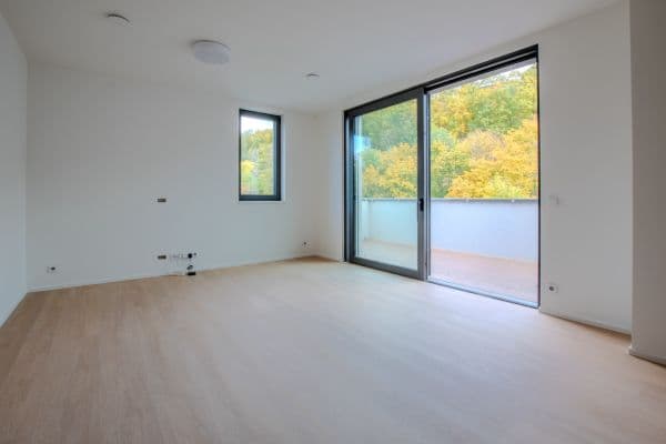 Prenájom bytu 3-izbový 74 m², Hlavní město Praha Prenájom bytu 3-izbový 74 m², Hlavní město Praha