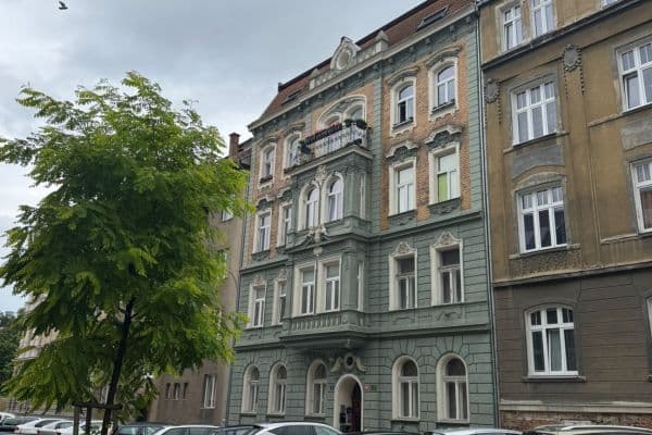 Prenájom bytu 3-izbový 107 m², Ruská, Teplice, Ústecký kraj Prenájom bytu 3-izbový 107 m², Ruská, Teplice, Ústecký kraj