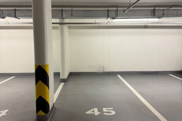 Prenájom garáže 10 m², Mantovská, Hlavní město Praha Prenájom garáže 10 m², Mantovská, Hlavní město Praha