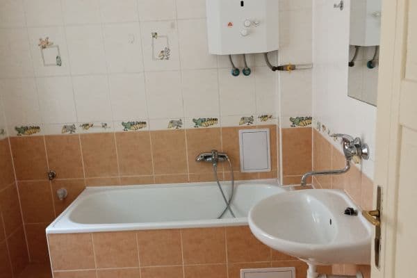 Prenájom bytu 2-izbový 53 m², Podolská, Hlavní město Praha Prenájom bytu 2-izbový 53 m², Podolská, Hlavní město Praha