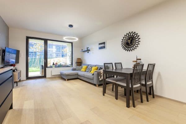 Predaj bytu 3-izbový 70 m², K Beranovu, Praha Predaj bytu 3-izbový 70 m², K Beranovu, Praha