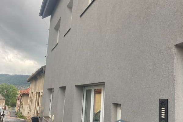 Prenájom bytu 3-izbový 97 m², Sladkovského, Beroun Prenájom bytu 3-izbový 97 m², Sladkovského, Beroun