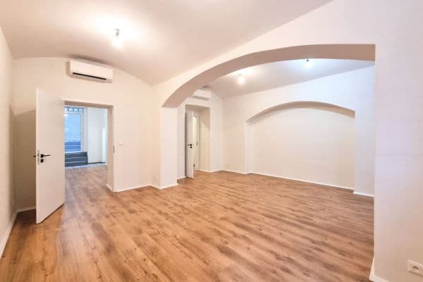 Prenájom nebytového priestoru 68 m², Žitomírská, Hlavní město Praha Prenájom nebytového priestoru 68 m², Žitomírská, Hlavní město Praha