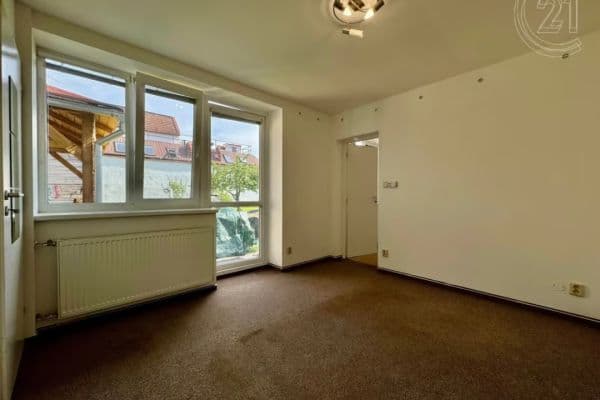 Prenájom bytu 2-izbový 27 m², Banskobystrická, Brno Prenájom bytu 2-izbový 27 m², Banskobystrická, Brno