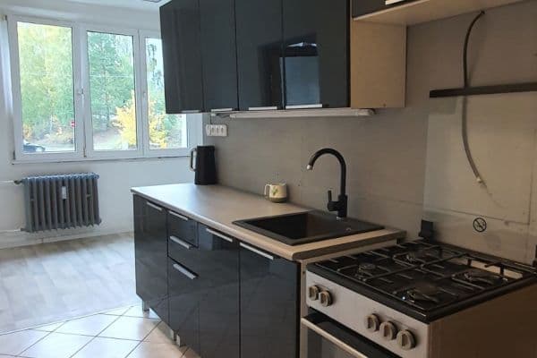 Predaj bytu 2-izbový 63 m², Slavíčkova, Sokolov Predaj bytu 2-izbový 63 m², Slavíčkova, Sokolov