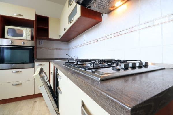 Prenájom bytu 1-izbový 34 m², Švermova, Beroun, Středočeský kraj Prenájom bytu 1-izbový 34 m², Švermova, Beroun, Středočeský kraj