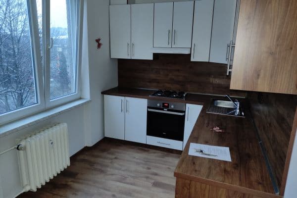 Prenájom bytu 2-izbový 58 m², Palackého, Třinec Prenájom bytu 2-izbový 58 m², Palackého, Třinec