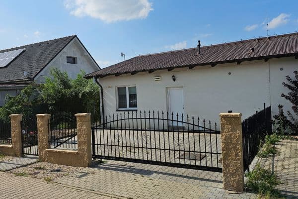 Predaj domu 85 m², pozemek 479 m², Sluštice Predaj domu 85 m², pozemek 479 m², Sluštice