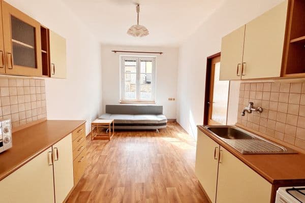 Prenájom bytu 1-izbový 47 m², S. K. Neumanna, Prenájom bytu 1-izbový 47 m², S. K. Neumanna,
