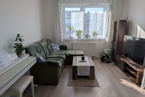 Prenájom bytu 3-izbový 63 m², Miloše Havla, Praha Prenájom bytu 3-izbový 63 m², Miloše Havla, Praha