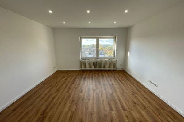 Prenájom bytu 3-izbový 65 m², Westfalenstraße 20, Salzgitter Lebenstedt Prenájom bytu 3-izbový 65 m², Westfalenstraße 20, Salzgitter Lebenstedt