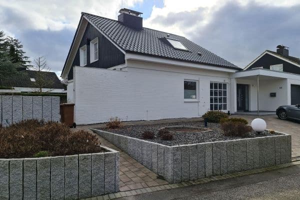 Predaj domu 174 m², pozemek 611 m², Nibelungenring 45, Elmshorn Predaj domu 174 m², pozemek 611 m², Nibelungenring 45, Elmshorn