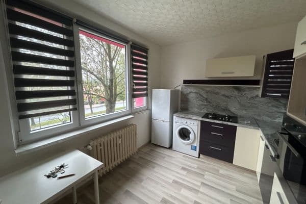 Prenájom bytu 1-izbový 34 m², Jaroslava Seiferta, Hlučín Prenájom bytu 1-izbový 34 m², Jaroslava Seiferta, Hlučín