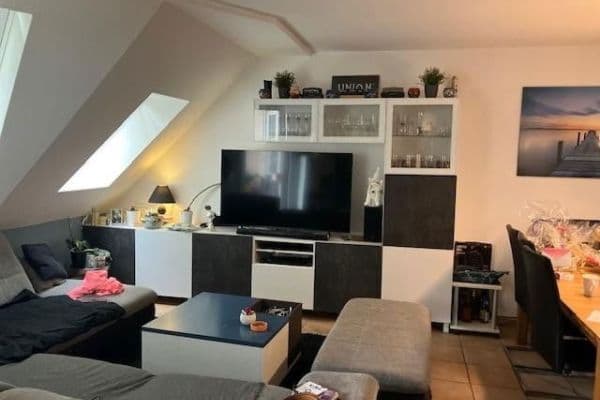 Prenájom bytu 4-izbový 115 m², Alstädter Str. 3, Hürth, Severné Porýnie - Westfálsko Prenájom bytu 4-izbový 115 m², Alstädter Str. 3, Hürth, Severné Porýnie - Westfálsko