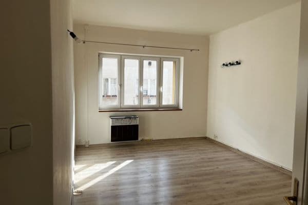 Prenájom bytu 2-izbový 48 m², Andrštova, Praha Prenájom bytu 2-izbový 48 m², Andrštova, Praha