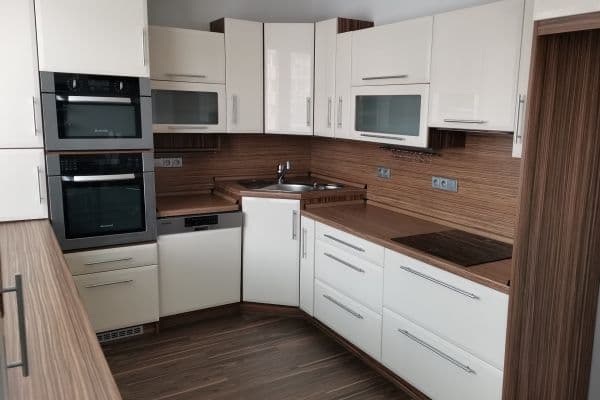 Prenájom bytu 3-izbový 74 m², Gen. Svobody, Třebíč Prenájom bytu 3-izbový 74 m², Gen. Svobody, Třebíč