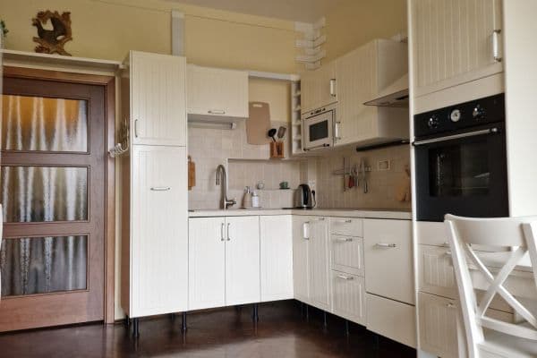 Prenájom bytu 3-izbový 53 m², Na Hroudě, Hlavní město Praha Prenájom bytu 3-izbový 53 m², Na Hroudě, Hlavní město Praha