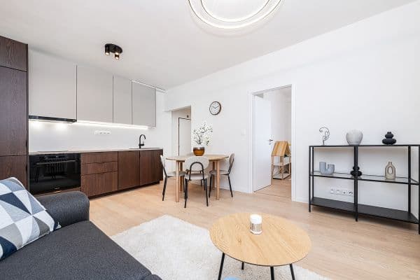 Predaj bytu 3-izbový 53 m², Buková, Hlavní město Praha Predaj bytu 3-izbový 53 m², Buková, Hlavní město Praha