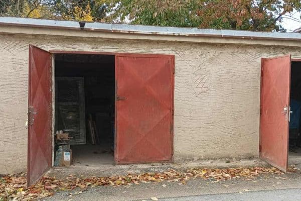 Predaj garáže 21 m², Za Kapličkou, Rajhradice Predaj garáže 21 m², Za Kapličkou, Rajhradice