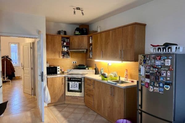 Prenájom bytu 4-izbový 88 m², Nad Šestikopy, Praha Prenájom bytu 4-izbový 88 m², Nad Šestikopy, Praha