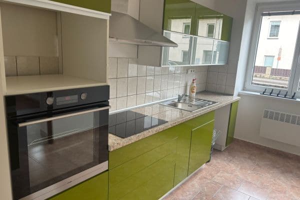 Prenájom bytu 3-izbový 90 m², Čs. armády, Žamberk Prenájom bytu 3-izbový 90 m², Čs. armády, Žamberk