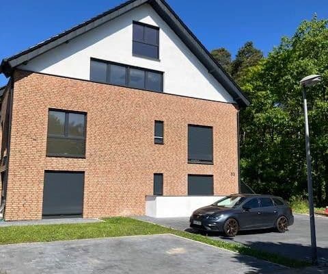 Predaj domu 166 m², pozemek 170 m², Teutoburger Weg 83b, Schloß Holte-Stukenbrock Predaj domu 166 m², pozemek 170 m², Teutoburger Weg 83b, Schloß Holte-Stukenbrock