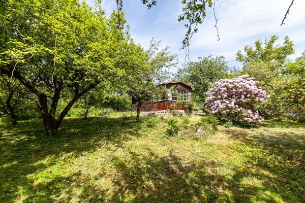 Predaj pozemku 1.552 m², Na Vinicích, Predaj pozemku 1.552 m², Na Vinicích,