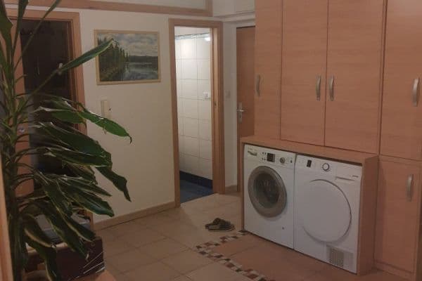 Prenájom bytu 4-izbový 82 m², Družstevní, Pelhřimov Prenájom bytu 4-izbový 82 m², Družstevní, Pelhřimov