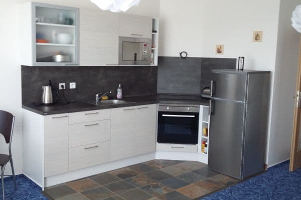 Prenájom bytu 1-izbový 37 m², Bartoňova, Náchod Prenájom bytu 1-izbový 37 m², Bartoňova, Náchod