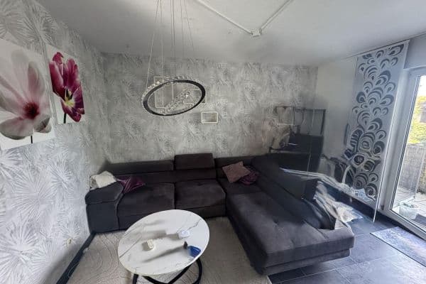 Prenájom bytu 3-izbový 82 m², Köln Prenájom bytu 3-izbový 82 m², Köln