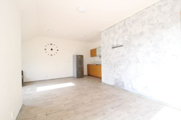 Prenájom bytu 1-izbový 48 m², Nad Štolami, Prenájom bytu 1-izbový 48 m², Nad Štolami,