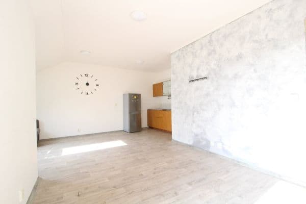 Prenájom bytu 1-izbový 48 m², Nad Štolami, Prenájom bytu 1-izbový 48 m², Nad Štolami,