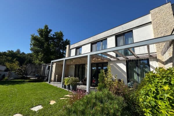 Predaj domu 228 m², pozemek 600 m², Vřesová, Ohrobec Predaj domu 228 m², pozemek 600 m², Vřesová, Ohrobec