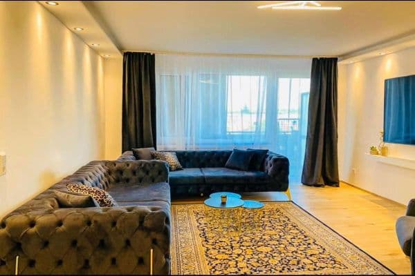 Prenájom bytu 3-izbový 92 m², Köln Prenájom bytu 3-izbový 92 m², Köln