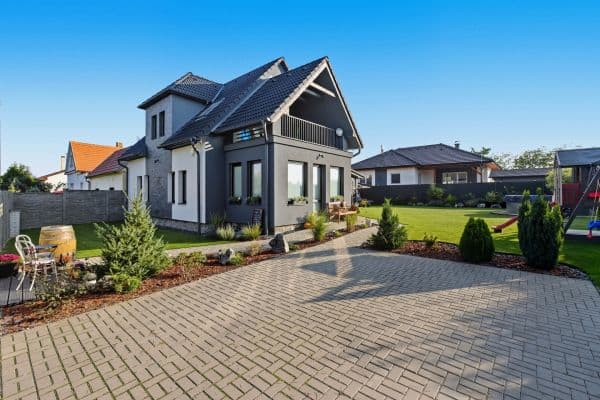 Predaj domu 160 m², pozemek 570 m², Jana Čermáka, Skřivany Predaj domu 160 m², pozemek 570 m², Jana Čermáka, Skřivany