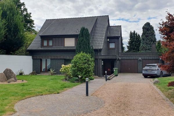 Predaj domu 273 m², pozemek 1.278 m², Oberhausen Predaj domu 273 m², pozemek 1.278 m², Oberhausen