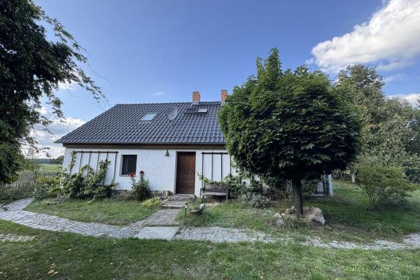 Predaj domu 270 m², pozemek 920 m², Schwarzer Kater 2, Tauche (OT: Briescht) Predaj domu 270 m², pozemek 920 m², Schwarzer Kater 2, Tauche (OT: Briescht)