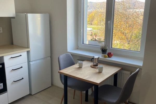 Prenájom bytu 1-izbový 32 m², Elišky Machové, Brno Prenájom bytu 1-izbový 32 m², Elišky Machové, Brno